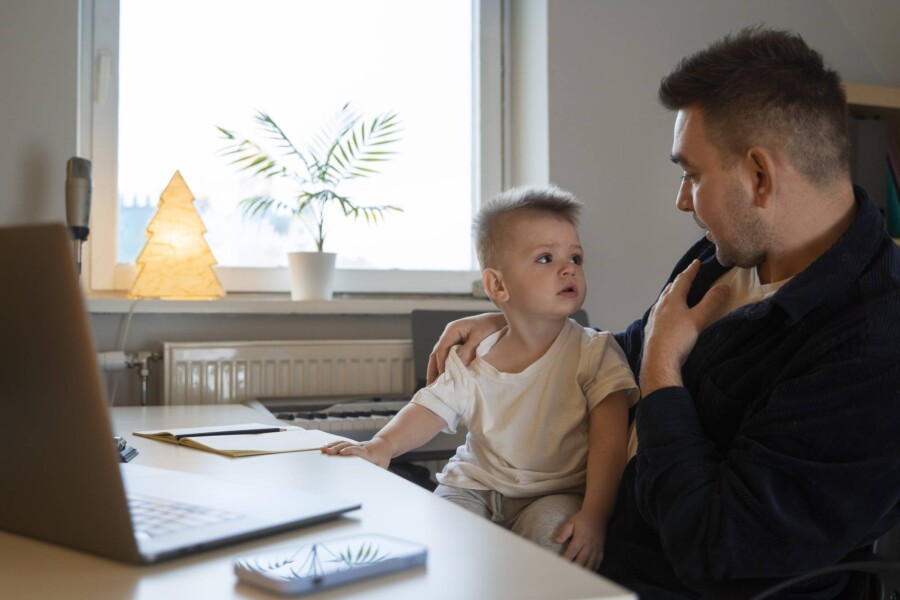 Jak ubezpieczyć dziecko gdy rodzice nie pracują i na co zwrócić uwagę?